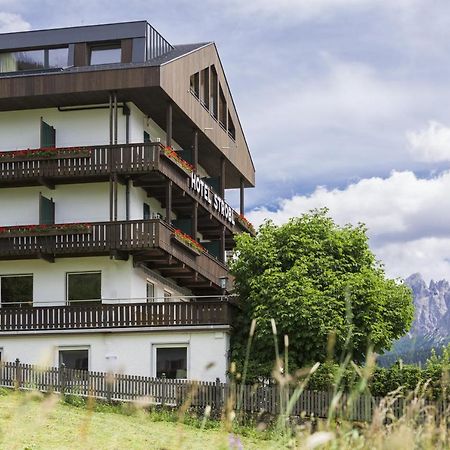 Hotel Strobl Sexten Bagian luar foto