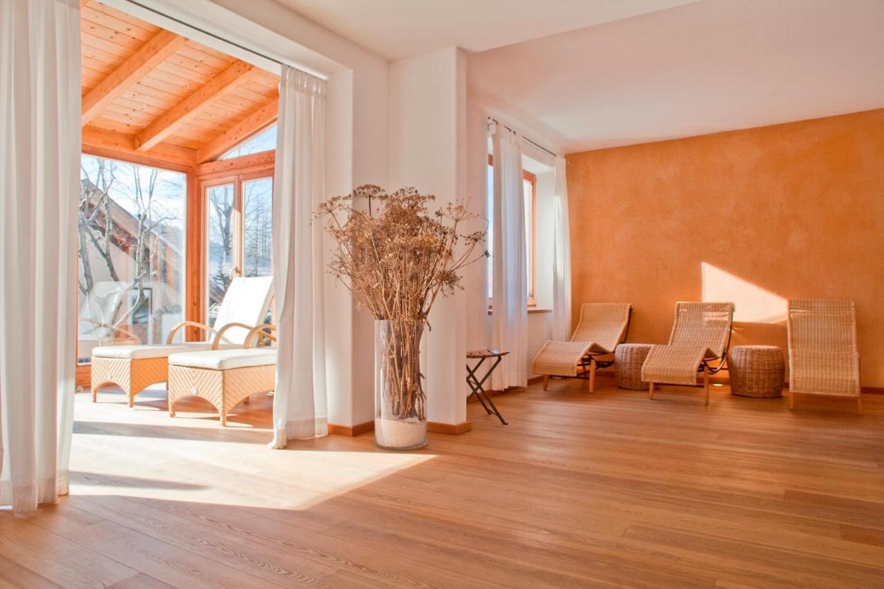 Hotel Strobl Sexten Bagian luar foto