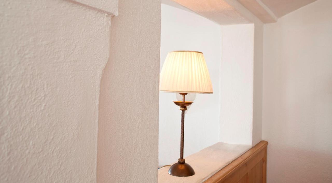 Hotel Strobl Sexten Ruang foto