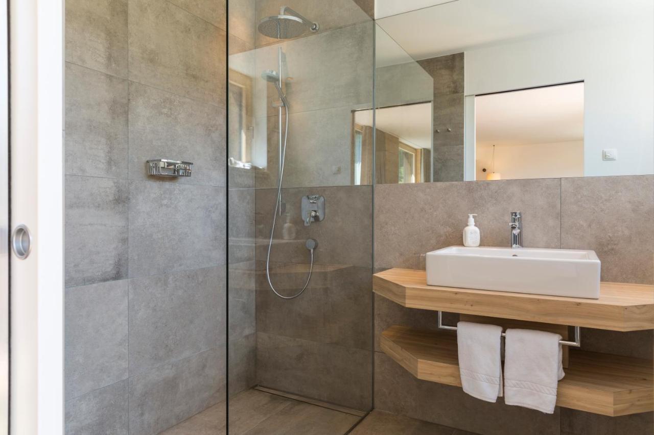 Hotel Strobl Sexten Bagian luar foto