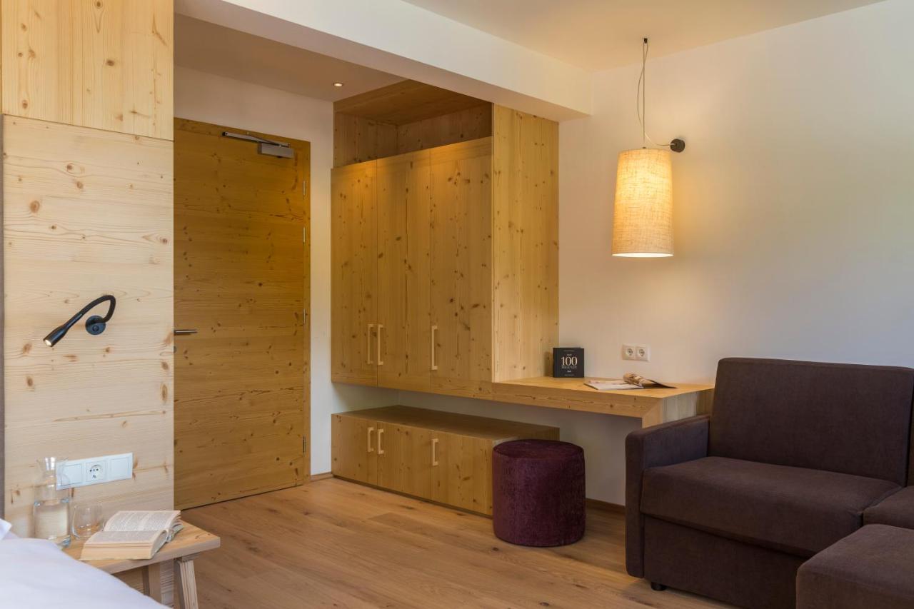 Hotel Strobl Sexten Bagian luar foto