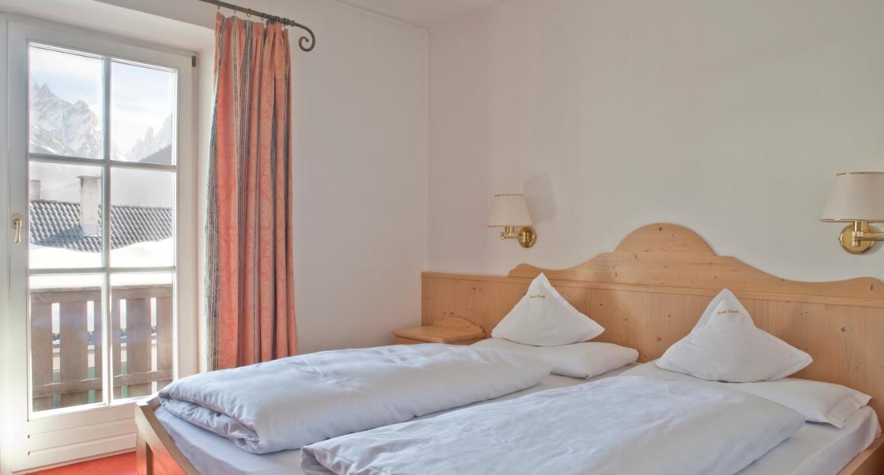 Hotel Strobl Sexten Bagian luar foto
